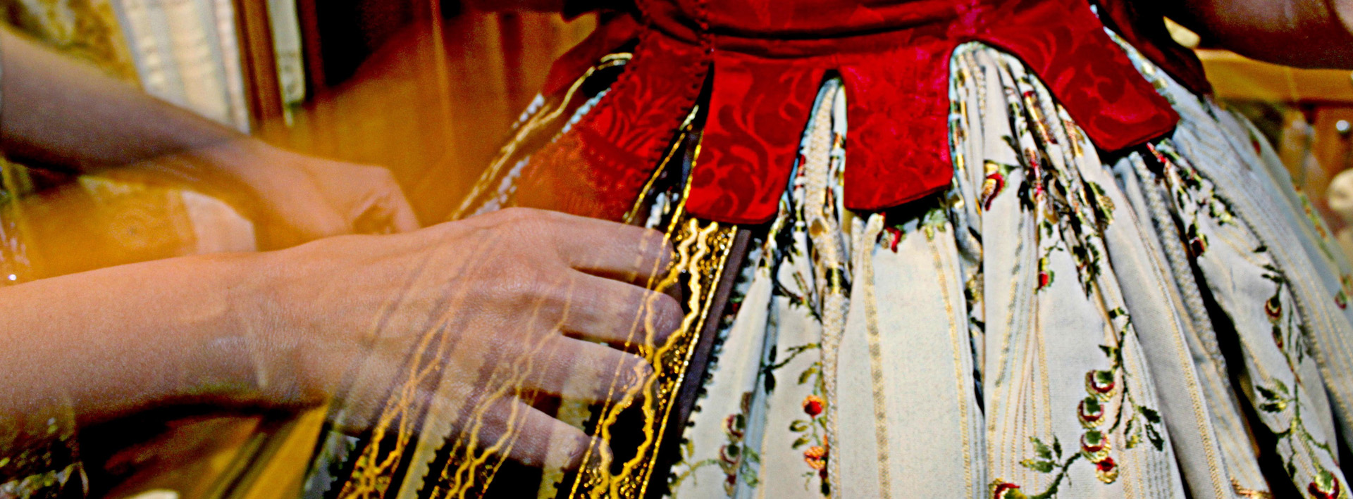 traje